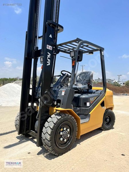 Distribütörden Alfa 3 Ton Dizel Triplex Forklift