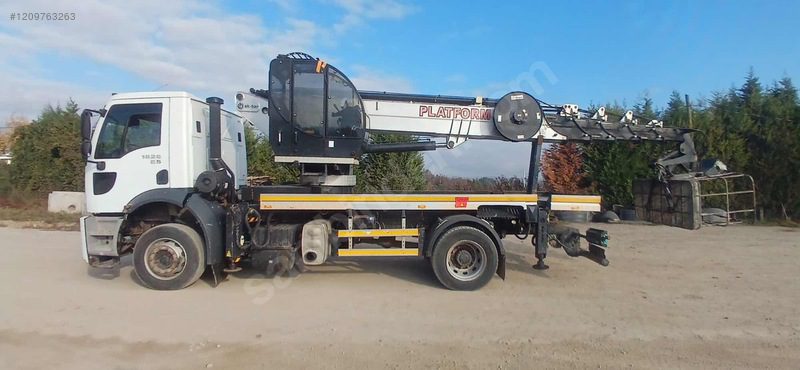Ford Cargo 1826 - 30 Metre Sepetli Platform