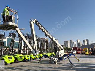 Örümcek Menlift Platform Falcon Fs320 Akülü 32 Metre 285 Saatte