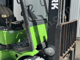 Orjinal Kabinli 3 Tonluk 2001 model LPG li forklift