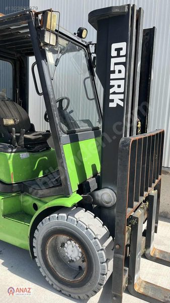 Orjinal Kabinli 3 Tonluk 2001 model LPG li forklift