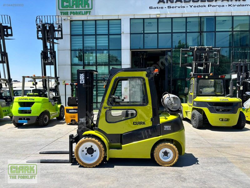 Kabinli Lpgli 2005 3 Ton Clark 4.80M Forklift Anadolupark 2.el