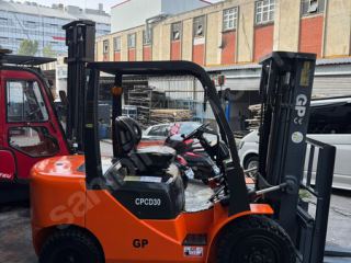 3 Ton 4800 Mm Triplex Forklift... 1000 Saatte.. Bu Fiyata Yokk..
