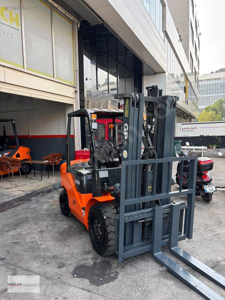 3 Ton 4800 Mm Triplex Forklift... 1000 Saatte.. Bu Fiyata Yokk..