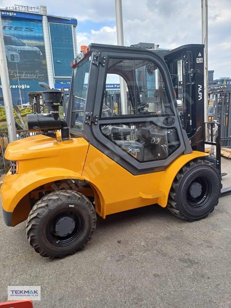 Distribütörden Alfa 4X4 Arazi Tipi 3.5 Ton 4.80 Kabinli Forklift